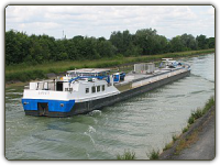 Spits und Canal-du-Nord-Schiff